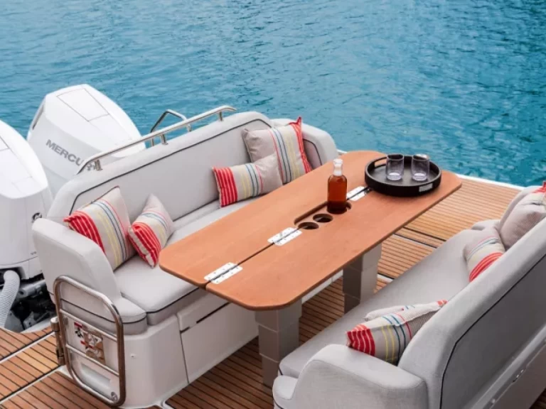 Boat rental Bénéteau Gran Turismo 36 in Makarska on Samboat