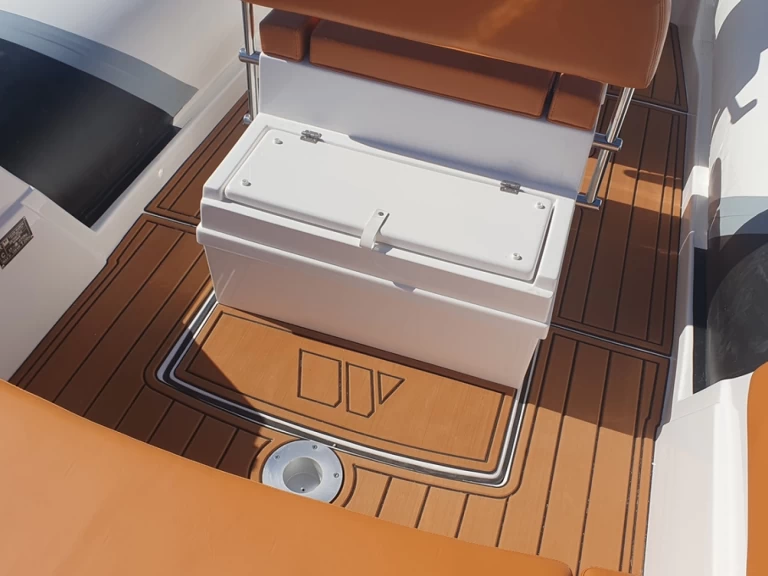 Tiger Tiger TL 650 charter bareboat or captained in  Bormes-les-Mimosas