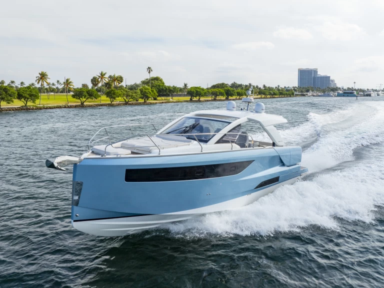 Rent a Jeanneau db 43 Miami