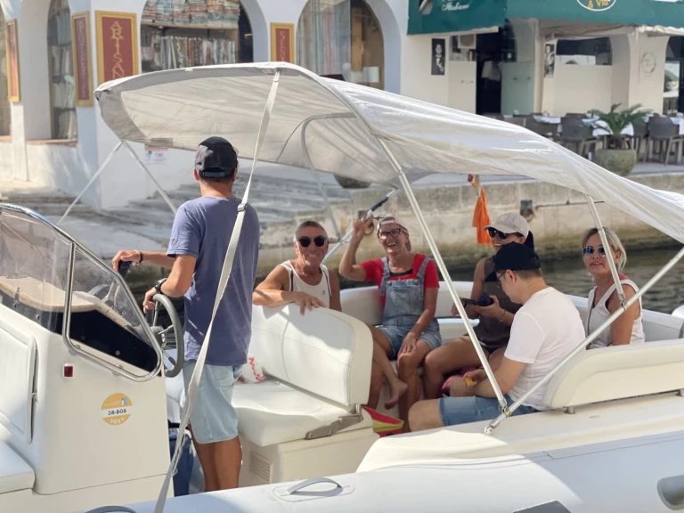 Bareboat Rental RIB Bsc with a boat licence