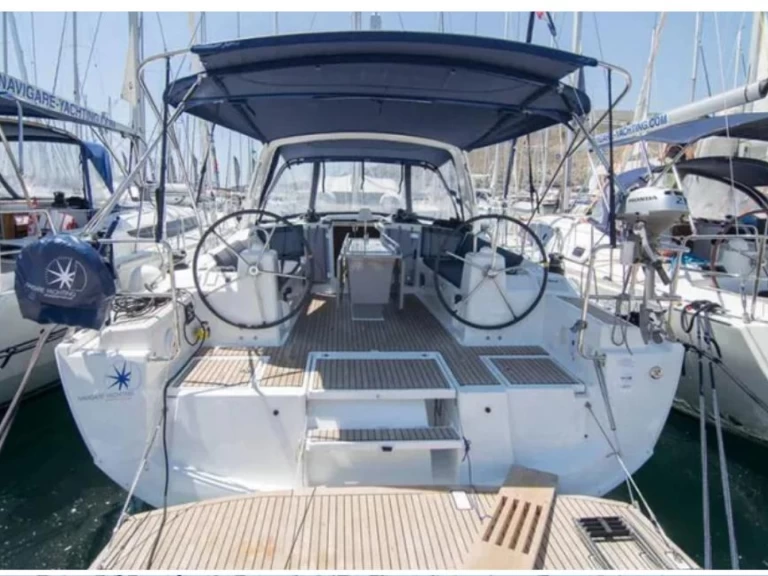 Yacht charter Gouvia cheap Oceanis 41.1