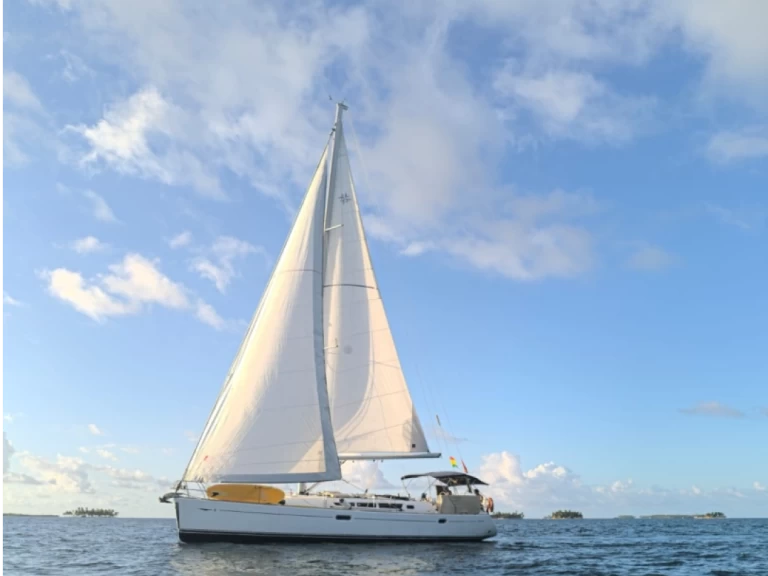Jeanneau Sun Odyssey 45 in Marina deportiva de Menorca on SamBoat