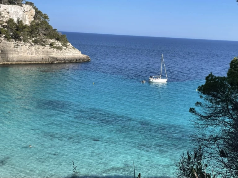 Rent a Dufour Dufour 35 Classic Mahón