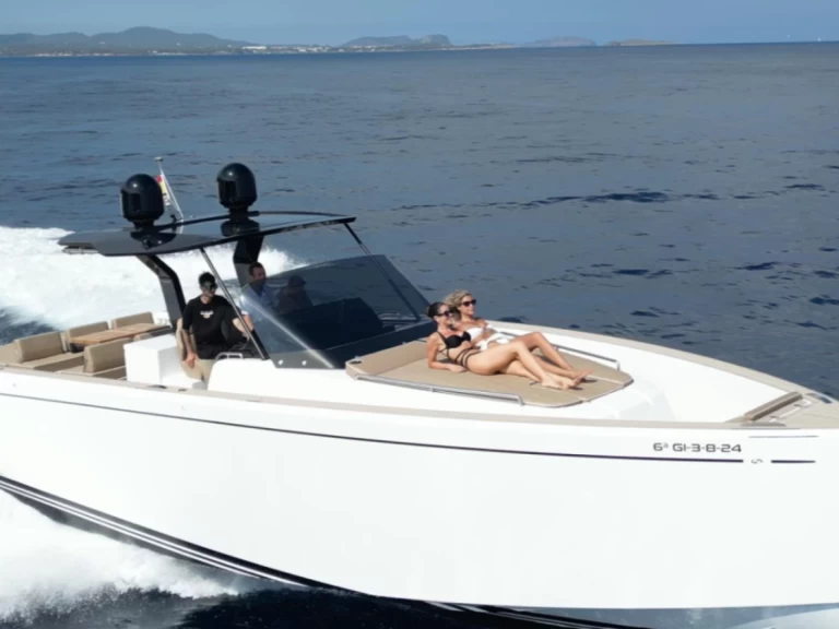 Rent a Planazo 43 Ibiza Town