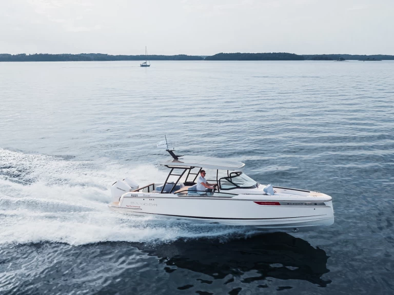 Motorboat for rent Anavyssos at the best price