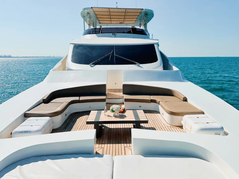Sunseeker stardom charter bareboat or captained in  Dubaï harbour