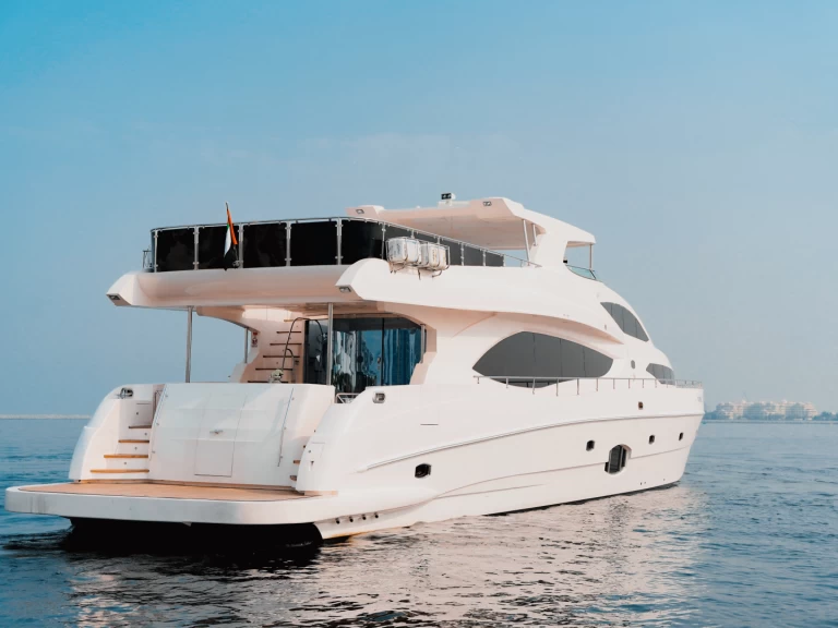 Bareboat Rental Luxury Yacht Sunseeker with a boat licence