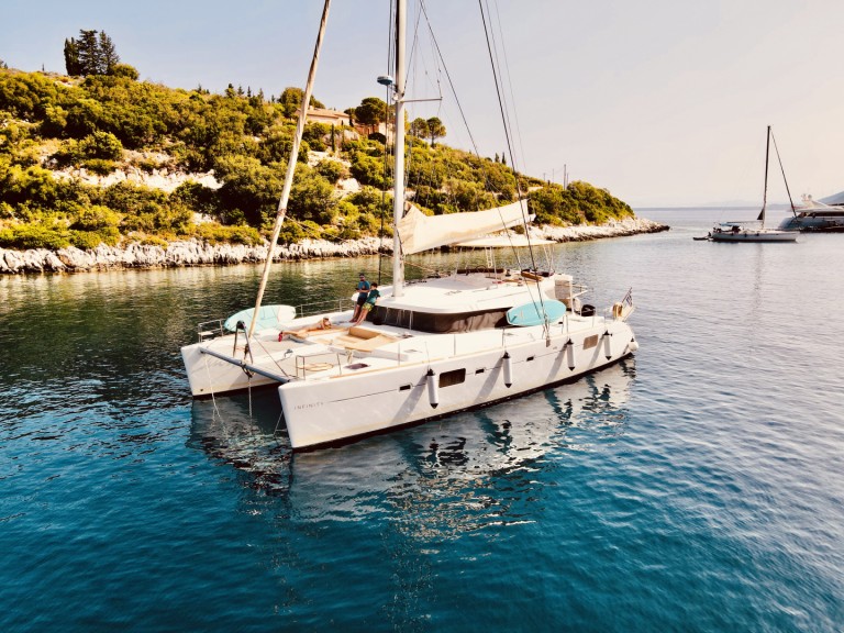 Catamaran rental with or without captain Lagoon Pálairos