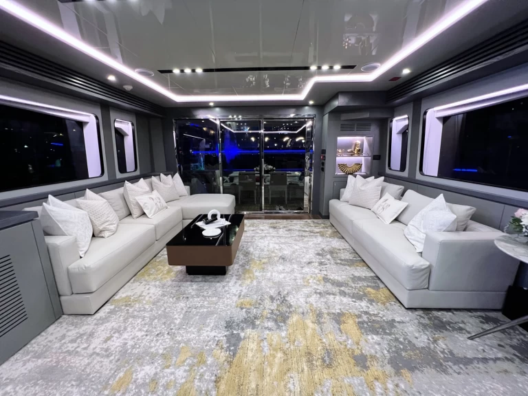 Bareboat Rental Luxury Yacht Azimut with a boat licence