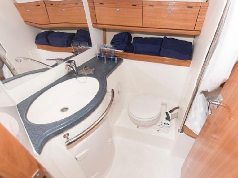 Sailboat rental in Pisticci - Bavaria Bavaria 46