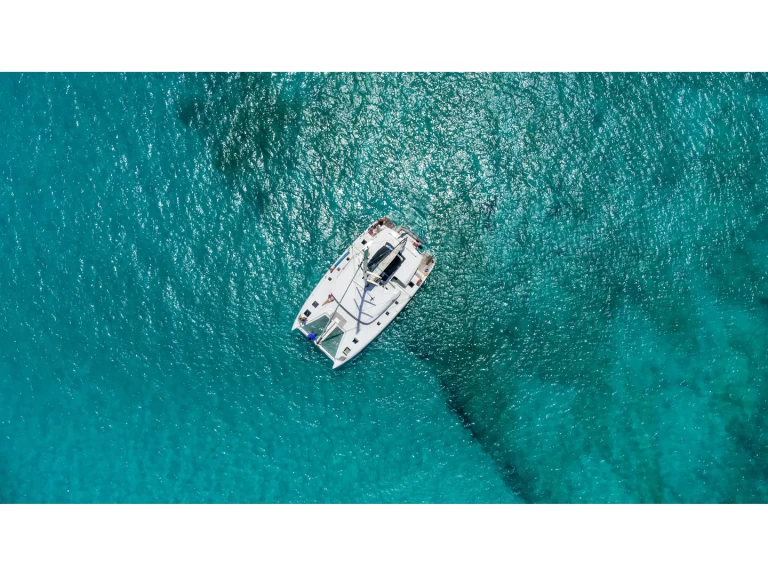 Catamaran for rent Eden Island at the best price