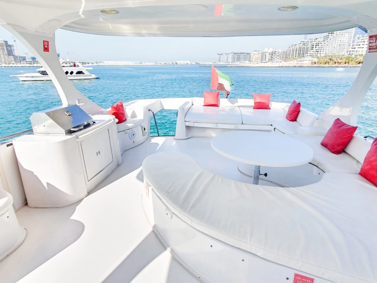 Azimut X23 charter bareboat or captained in  Dubaï harbour