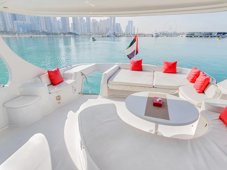 Luxury Yacht rental with or without captain Azimut Dubaï harbour
