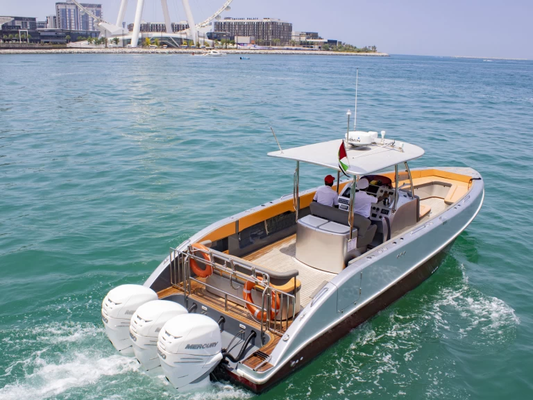 Motorboat rental with or without captain Sea Ray Dubaï harbour