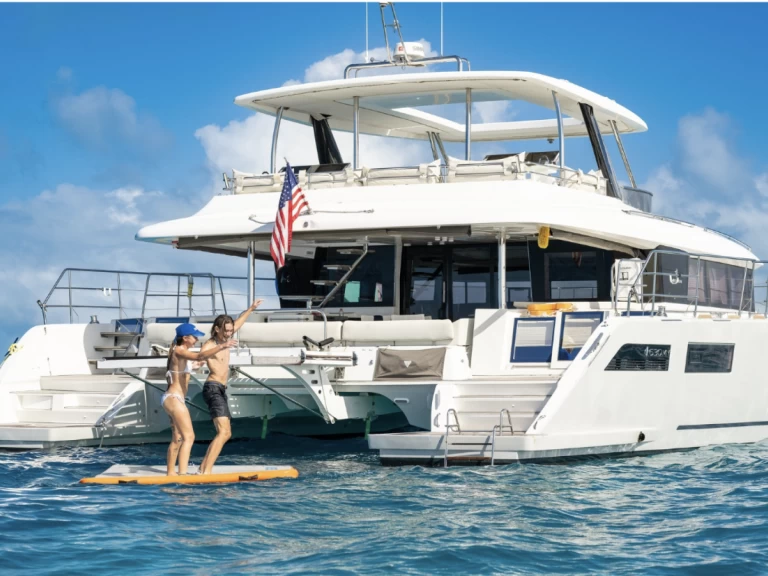 Boat rental Lagoon Lagoon 630 Motor Yacht in Bay Street Marina on Samboat