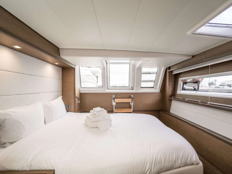 Catamaran for rent Bay Street Marina at the best price