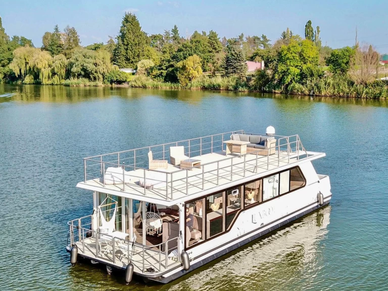 Boat rental Luxboot Luxboot in Buchholz on Samboat