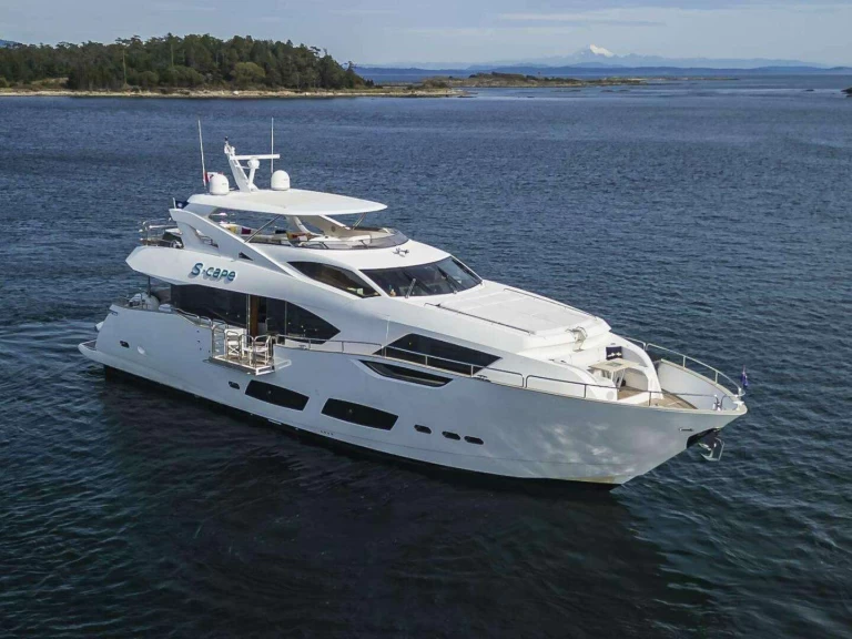 Luxury Yacht rental in Bahamas - Sunseeker S-CAPE