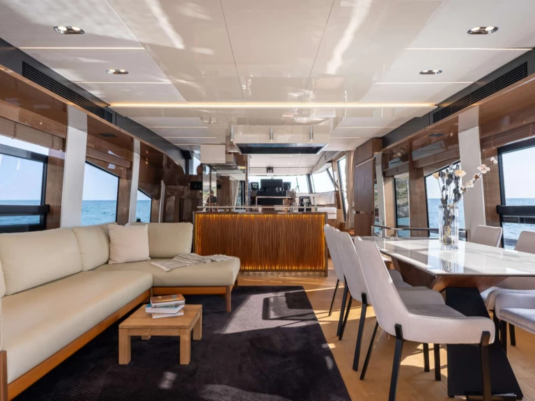 Rent a Prestige Yachts ENTHUSIAST Antibes