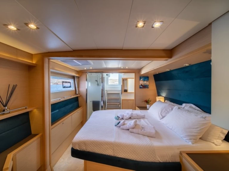 Lagoon Lagoon 560 in Néa Péramos on SamBoat