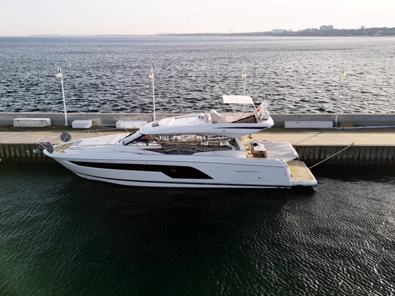 Luxury Yacht for rent Sukošan at the best price