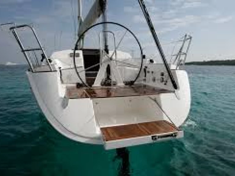 Bareboat Rental Sailboat Dufour with a boat licence