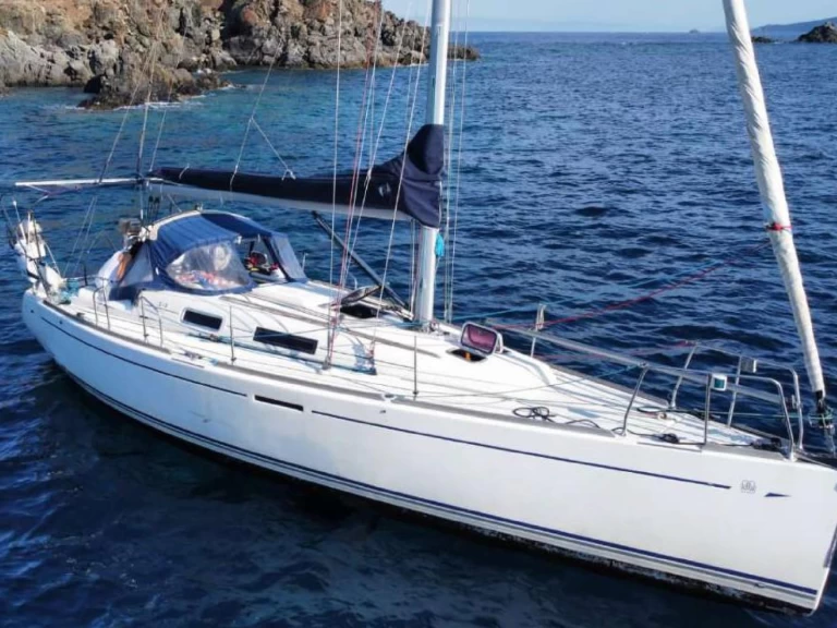 Sailboat for rent La Trinité-sur-Mer at the best price