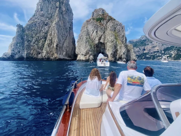 Mimi 9.5 Elite charter bareboat or captained in  Sorrento