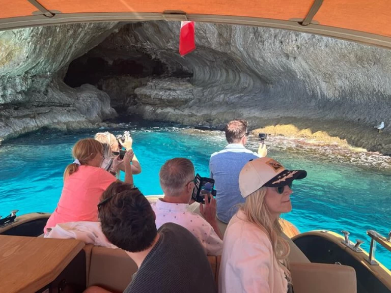 Motorboat rental in Amalfi - Esposito Premium 28