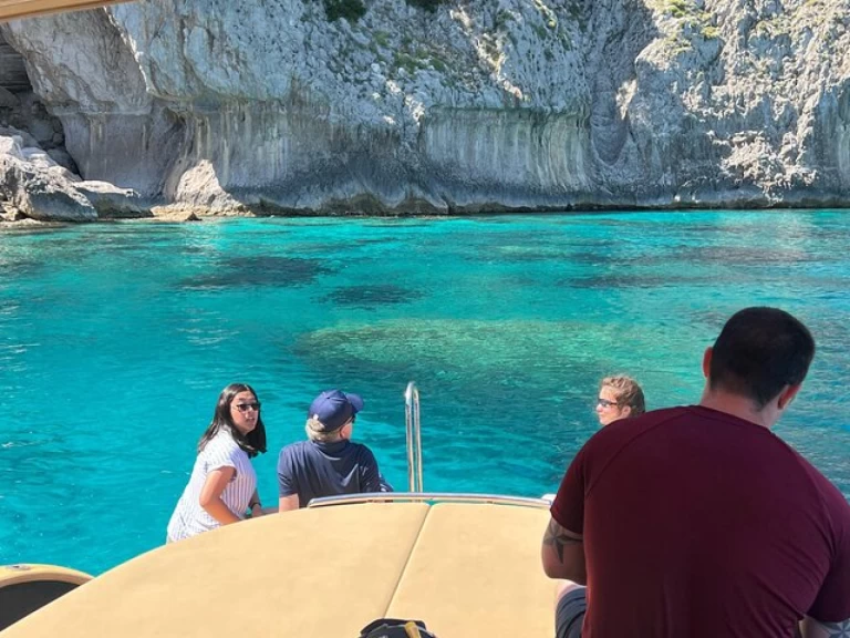 Boat rental Esposito Premium 28 in Amalfi on Samboat