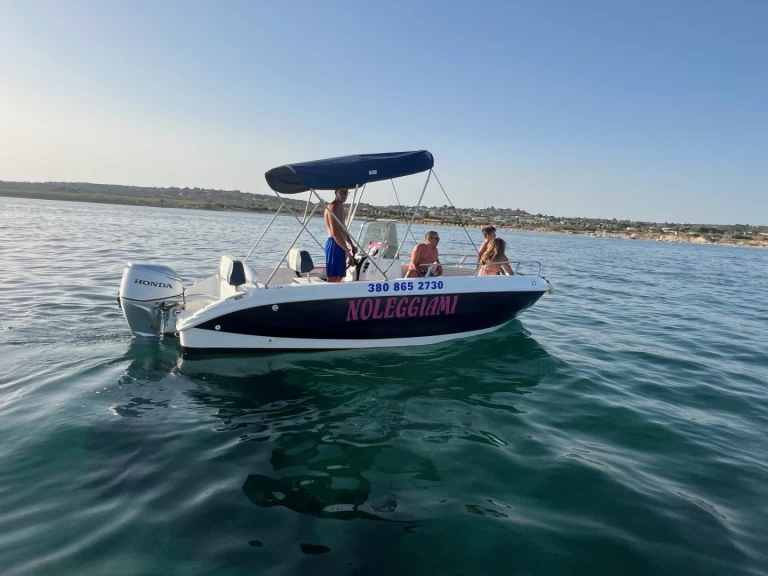 Boat rental NAUTICA SERVICE SRL MARINE 18 OPEN in Torre Vado on Samboat