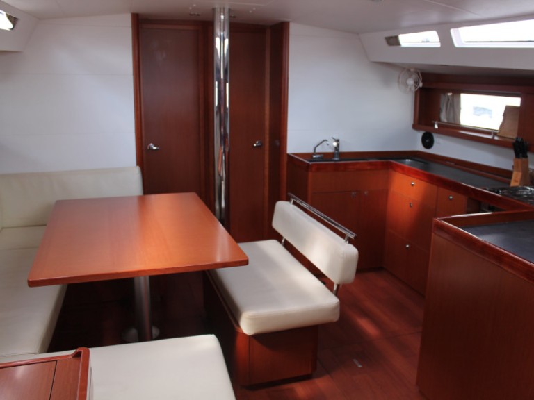 Yacht charter Marsala cheap Oceanis 48