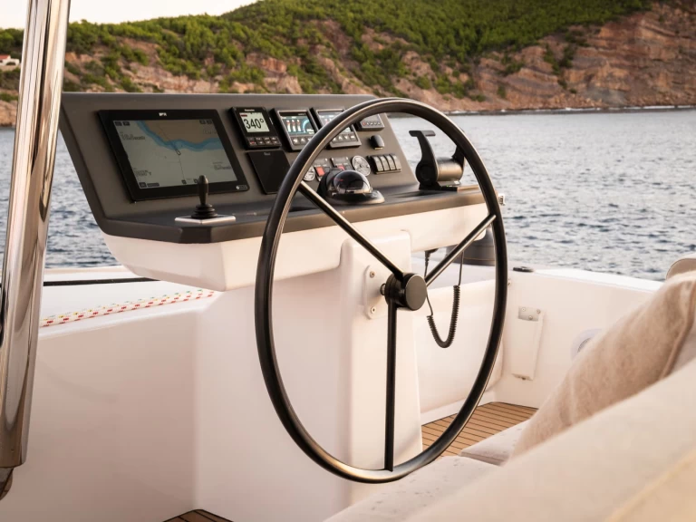 Catamaran rental in Olbia - Bali Bali 5.8