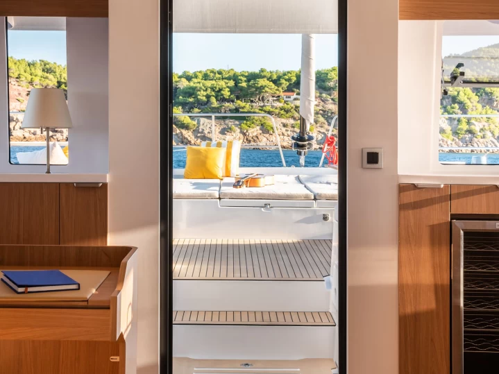 Rent a Bali Bali 5.8 Olbia