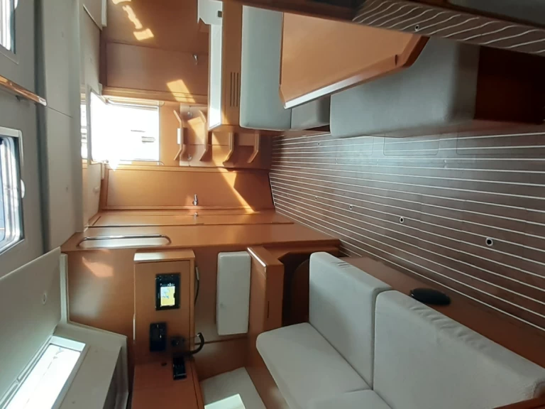 Sailboat rental with or without captain Bavaria Cugnana Verde