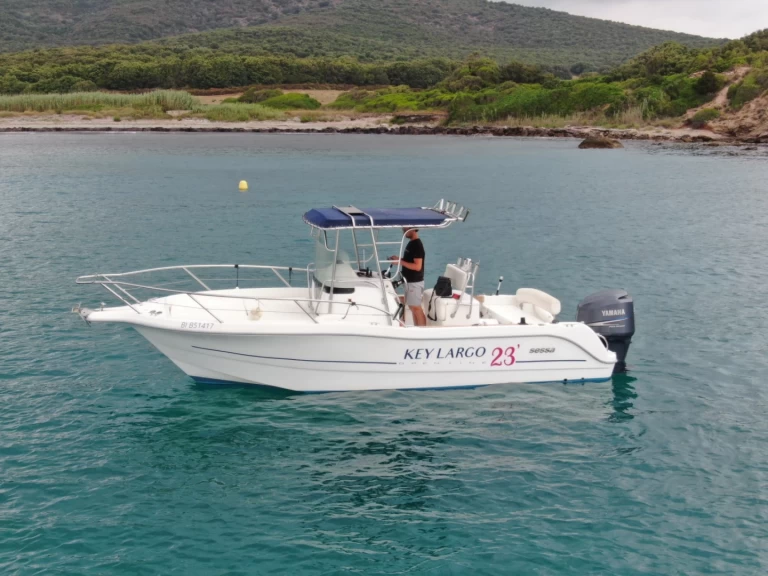 Rent a Sessa Marine Key Largo 23 Macinaggio