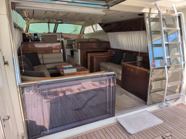 Yacht charter Cádiz cheap 175 Fly