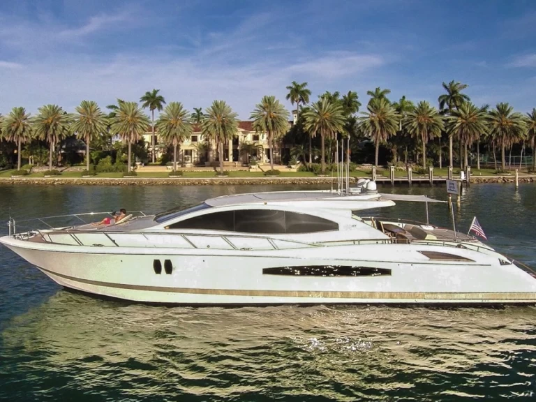 Luxury Yacht for rent Miami Beach Marina at the best price