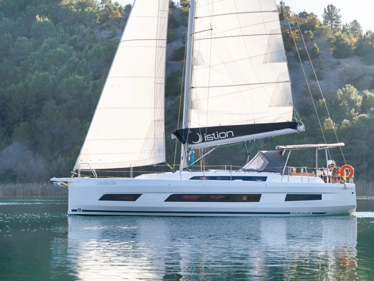 Boat rental Dufour Dufour 41 in Skradin on Samboat