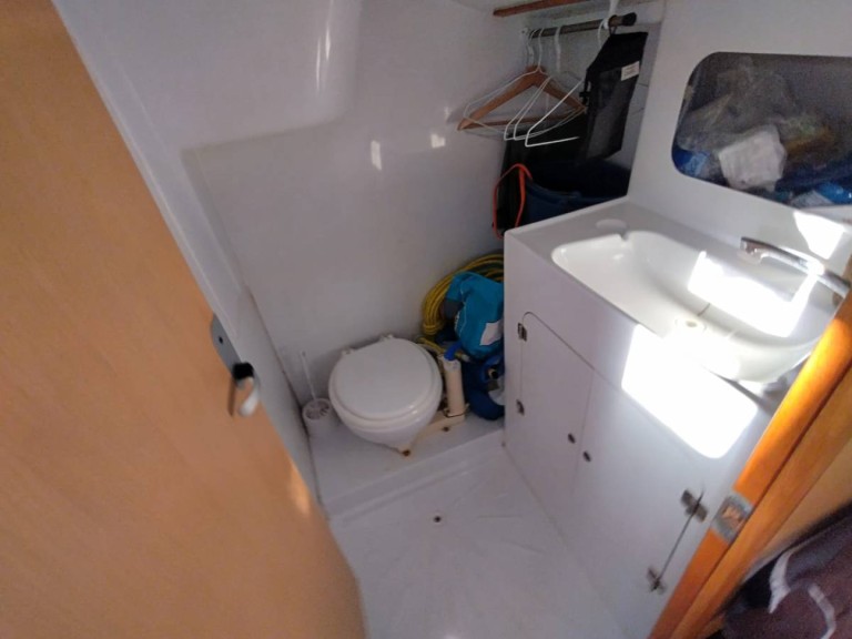 Yacht charter Saint-Quay-Portrieux cheap Wrighton - BI LOUP 30