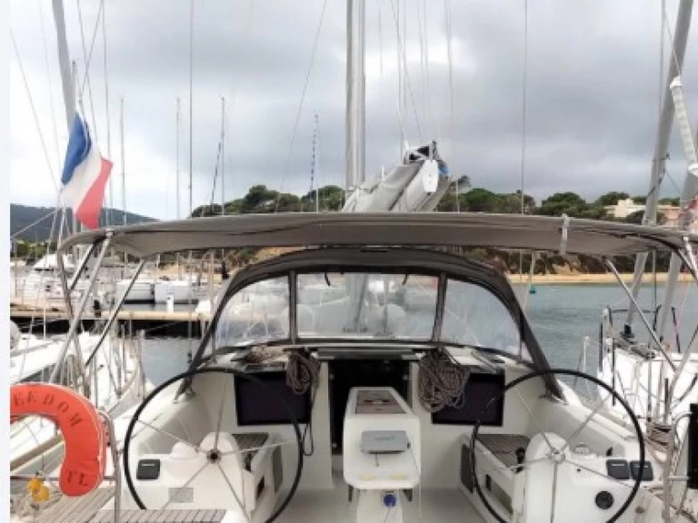 Yacht charter Alimos cheap Dufour 410 Grand Large