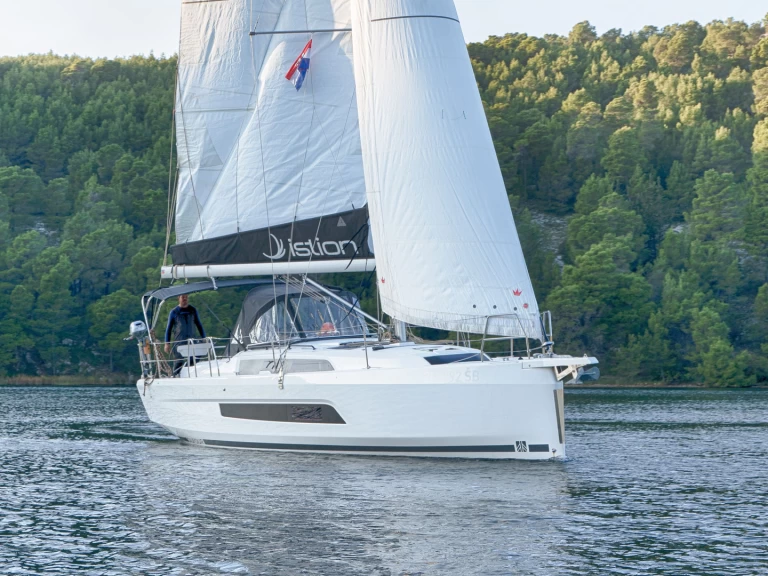 Bareboat Rental Sailboat Dufour with a boat licence