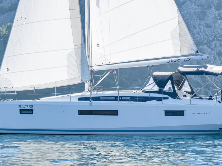 Sailboat rental in Skradin - Jeanneau Sun Odyssey 410
