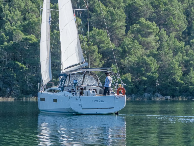 Sailboat rental with or without captain Jeanneau Skradin
