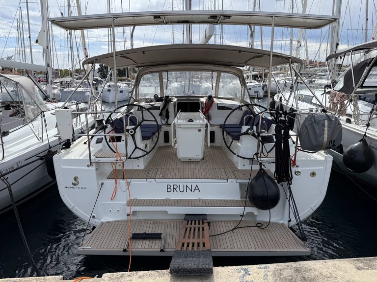 Sailboat rental in Biograd na Moru - Bénéteau Oceanis 40.1