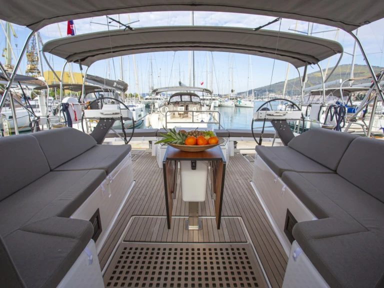 Sailboat rental with or without captain Dufour Préveza