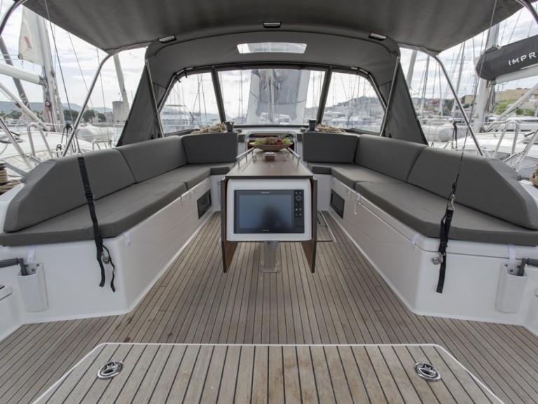 Bareboat Rental Sailboat Dufour with a boat licence