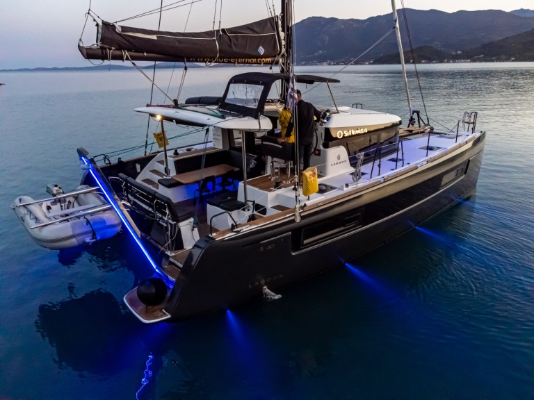 Catamaran for rent Préveza at the best price