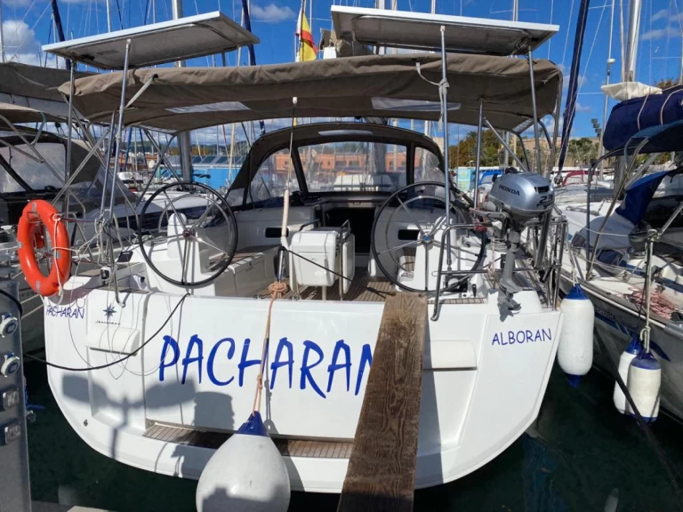 Sailboat rental in Palmeira - Jeanneau Sun Odyssey 519