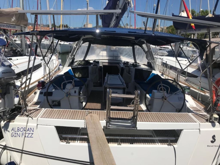 Sailboat for rent Las Galletas at the best price